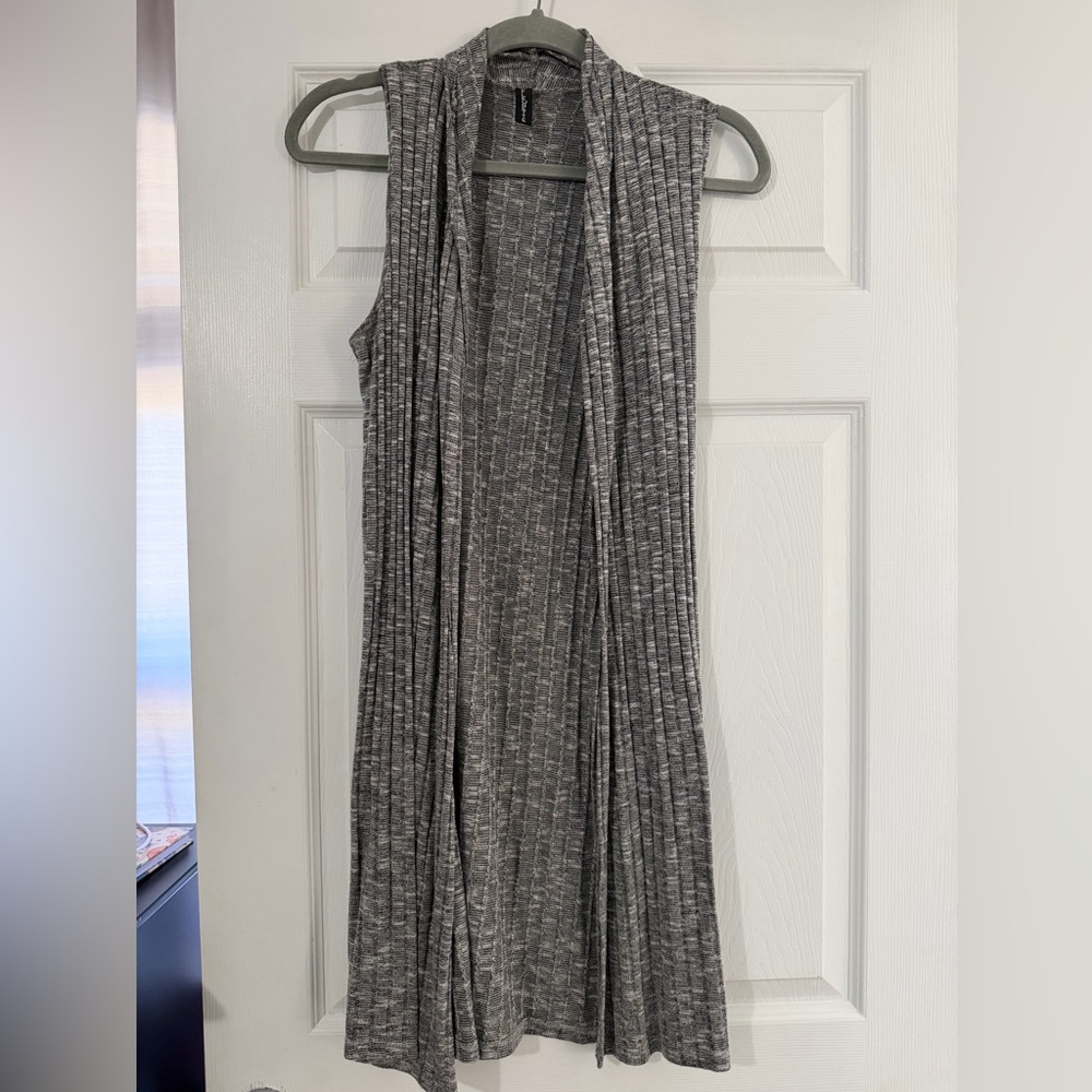 Gray Sleeveless Women's Cardigan